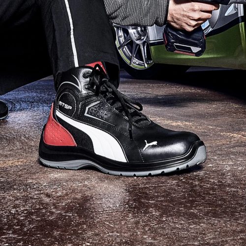 Puma Touring Black Mid S3 Esd Src Munkavédelmi Bakancs